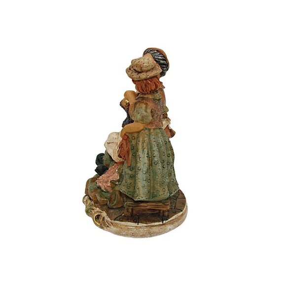 Vintage Resin Figurine Woman And Girl Arm In Arm Waiting For Ride K's Collection - Picture 4 of 10